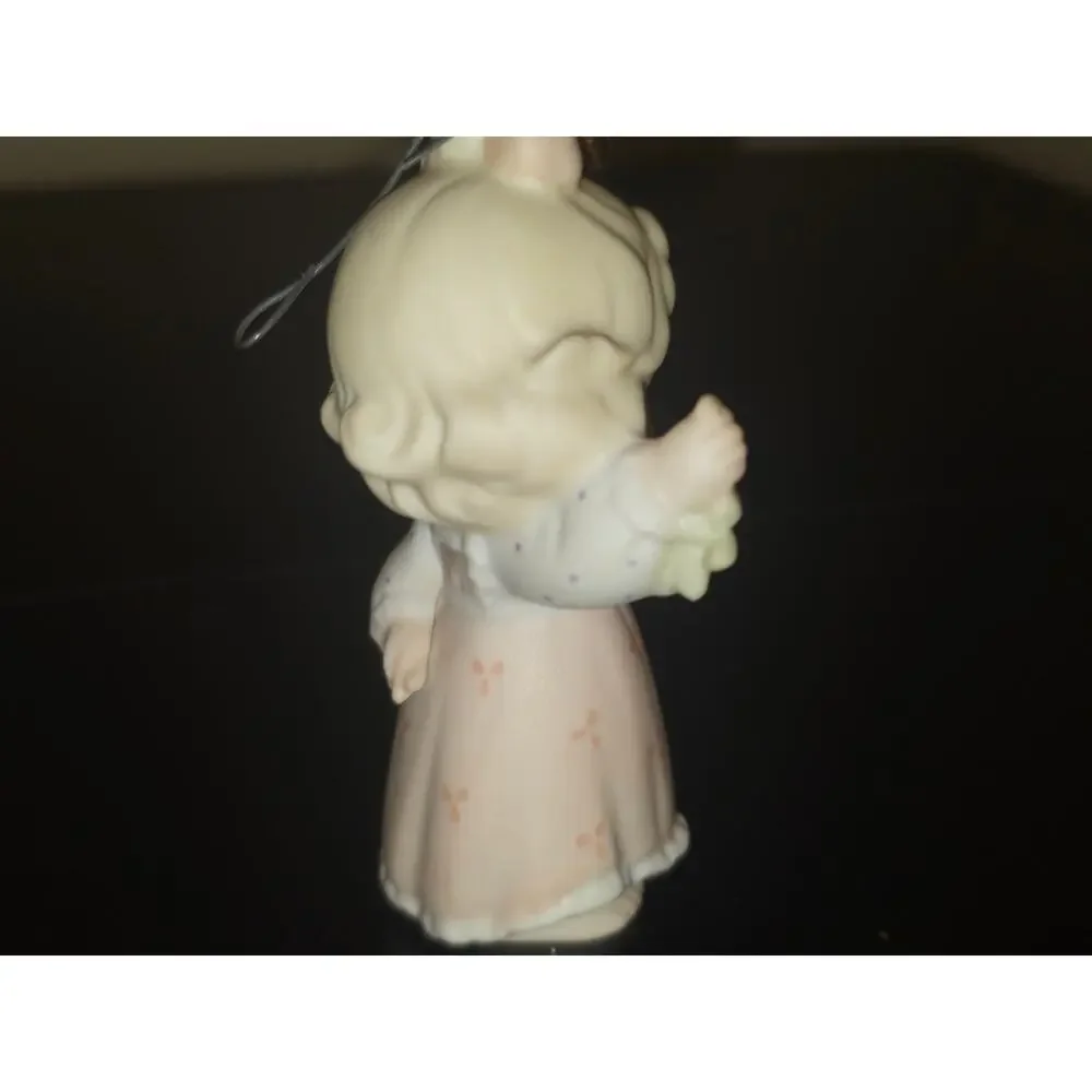 Precious Moments Joy From Head To Mistletoe Angel Ornament 1995 Enesco 150126